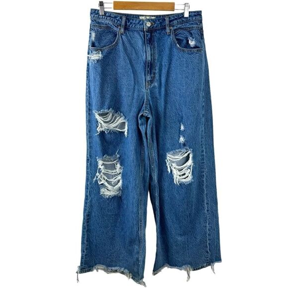 We The Free CRVY Destructed Straight-Leg Jeans Wide Leg Baggy Size 32 Blue Denim - Picture 2 of 16